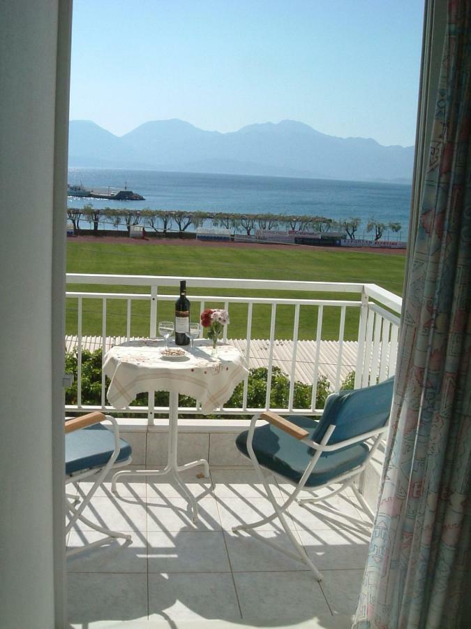 Stunning Seaview Town Apartment Agios Nikolaos  Ngoại thất bức ảnh